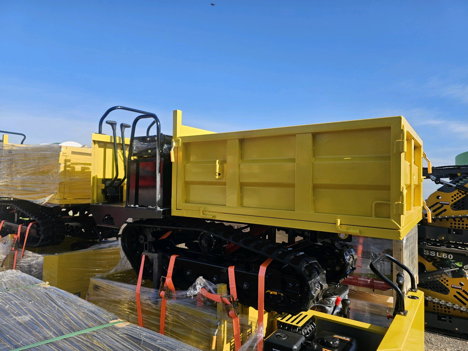 Unused 2026 SDLANCH CRAWLER DUMPER WITH SEAT CDWS25