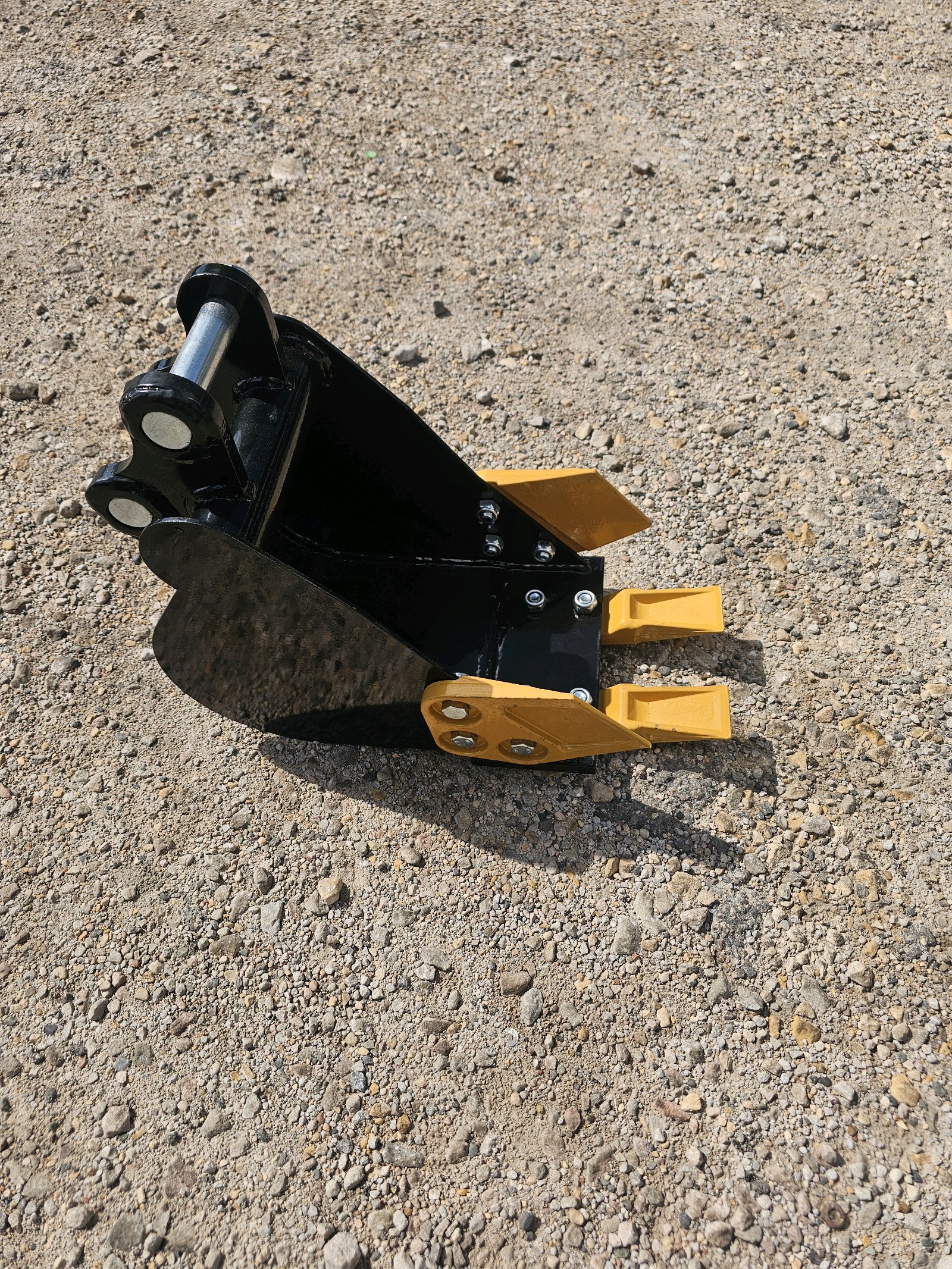 Unused 2026 SDLANCH 20CM Toothed Bucket