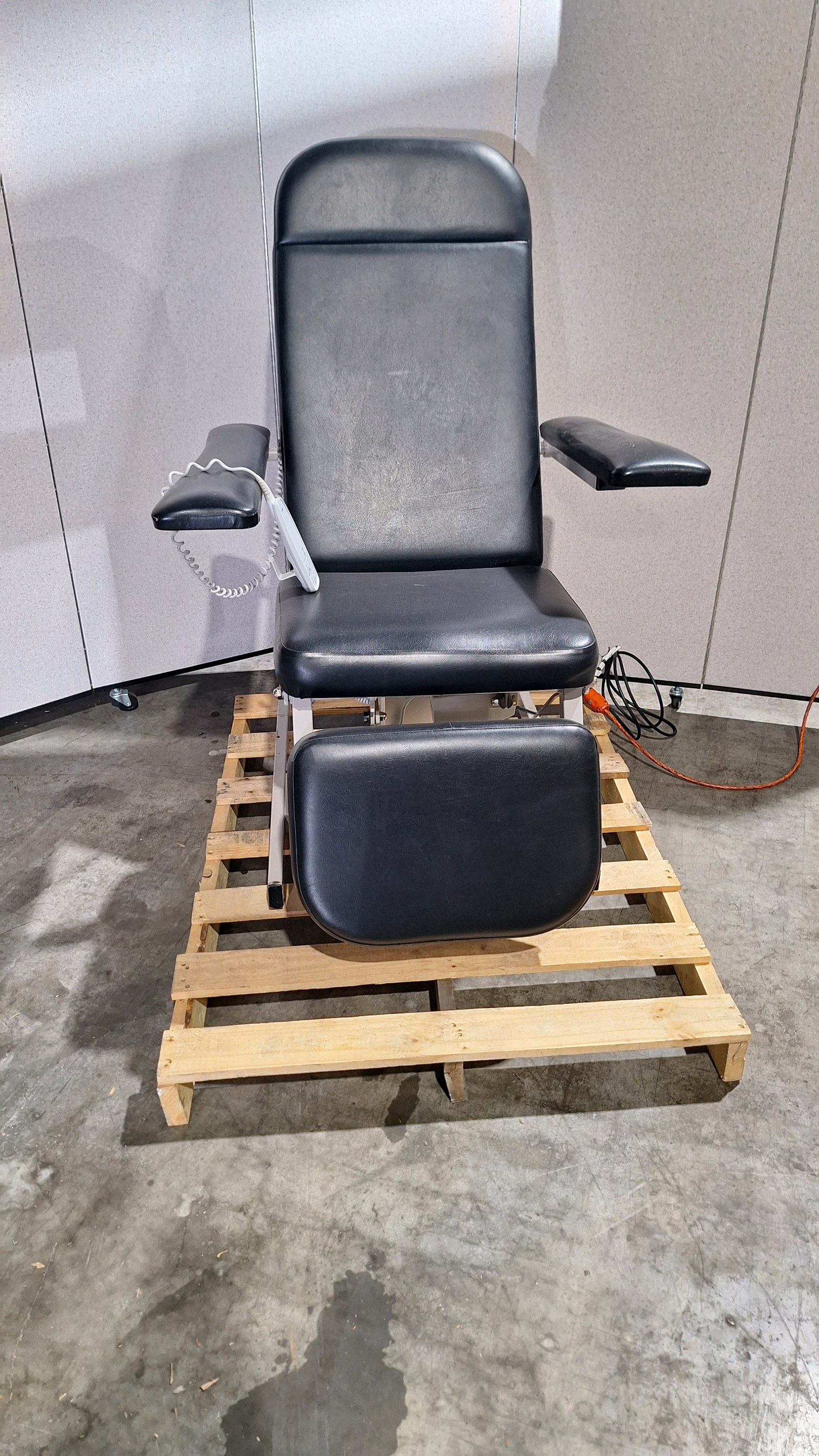 Clinton Power Chair