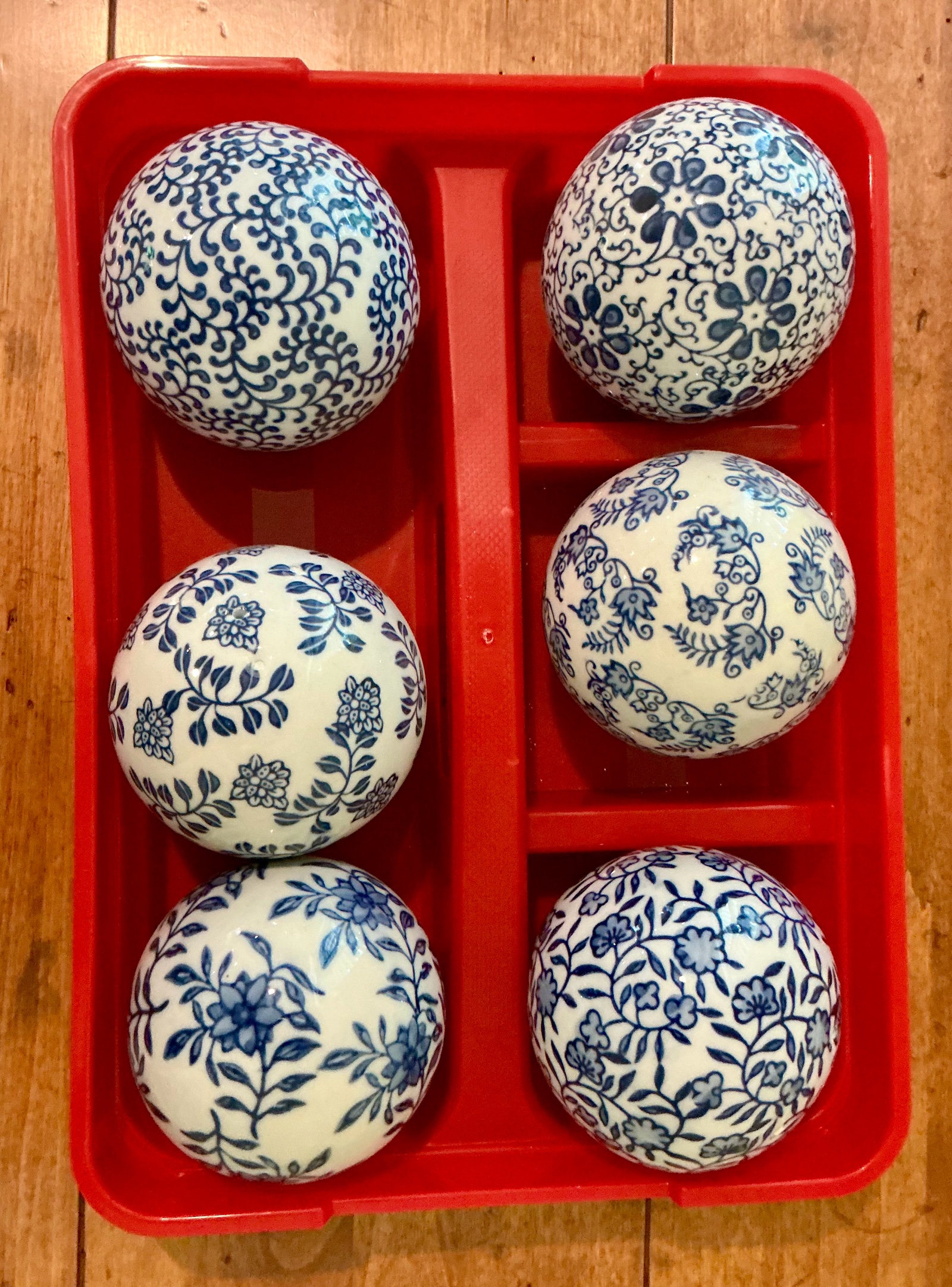 Set of 6 porcelain orbs, decorative balls by Artgenius blue white