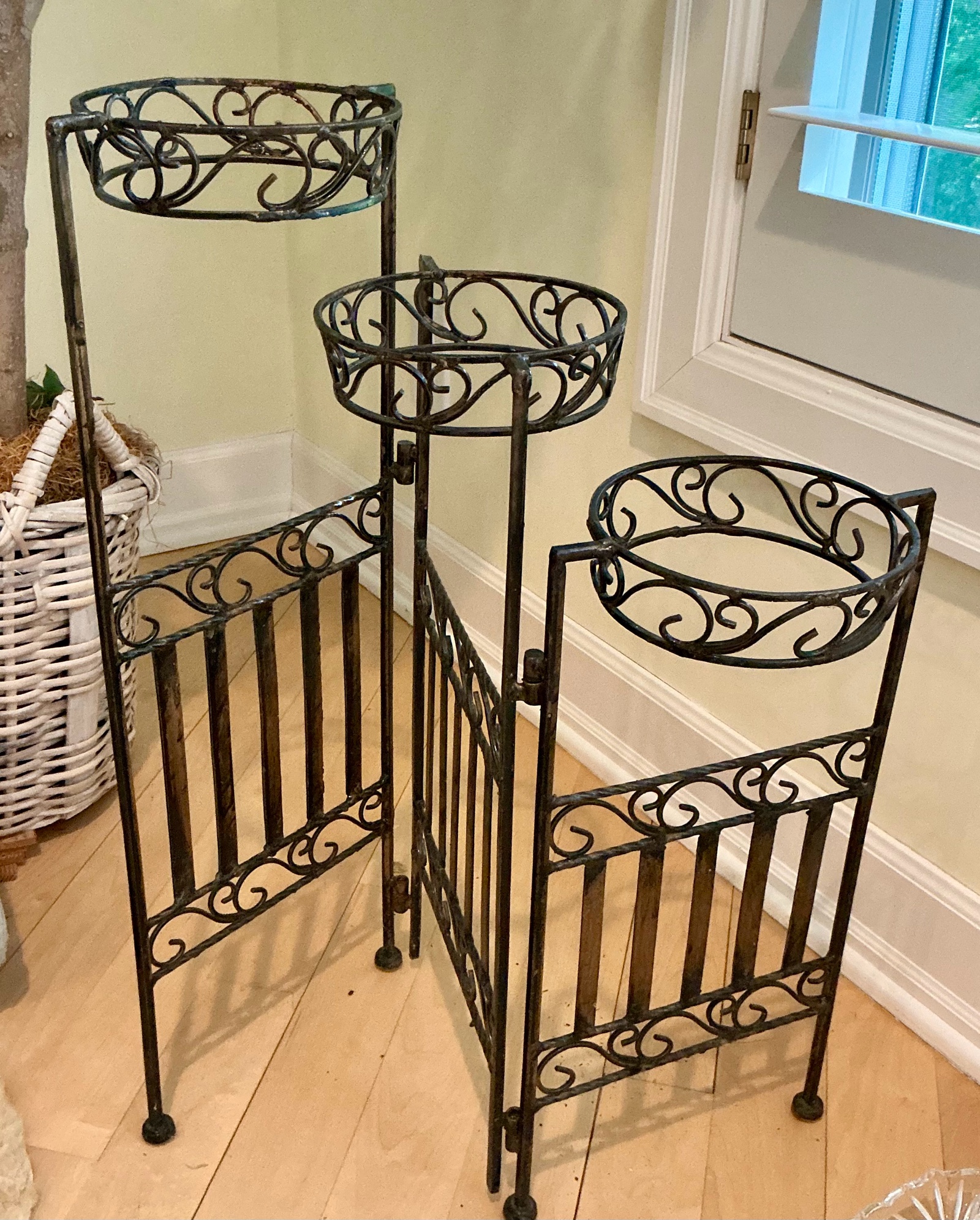 Metal 3 tier plant stand