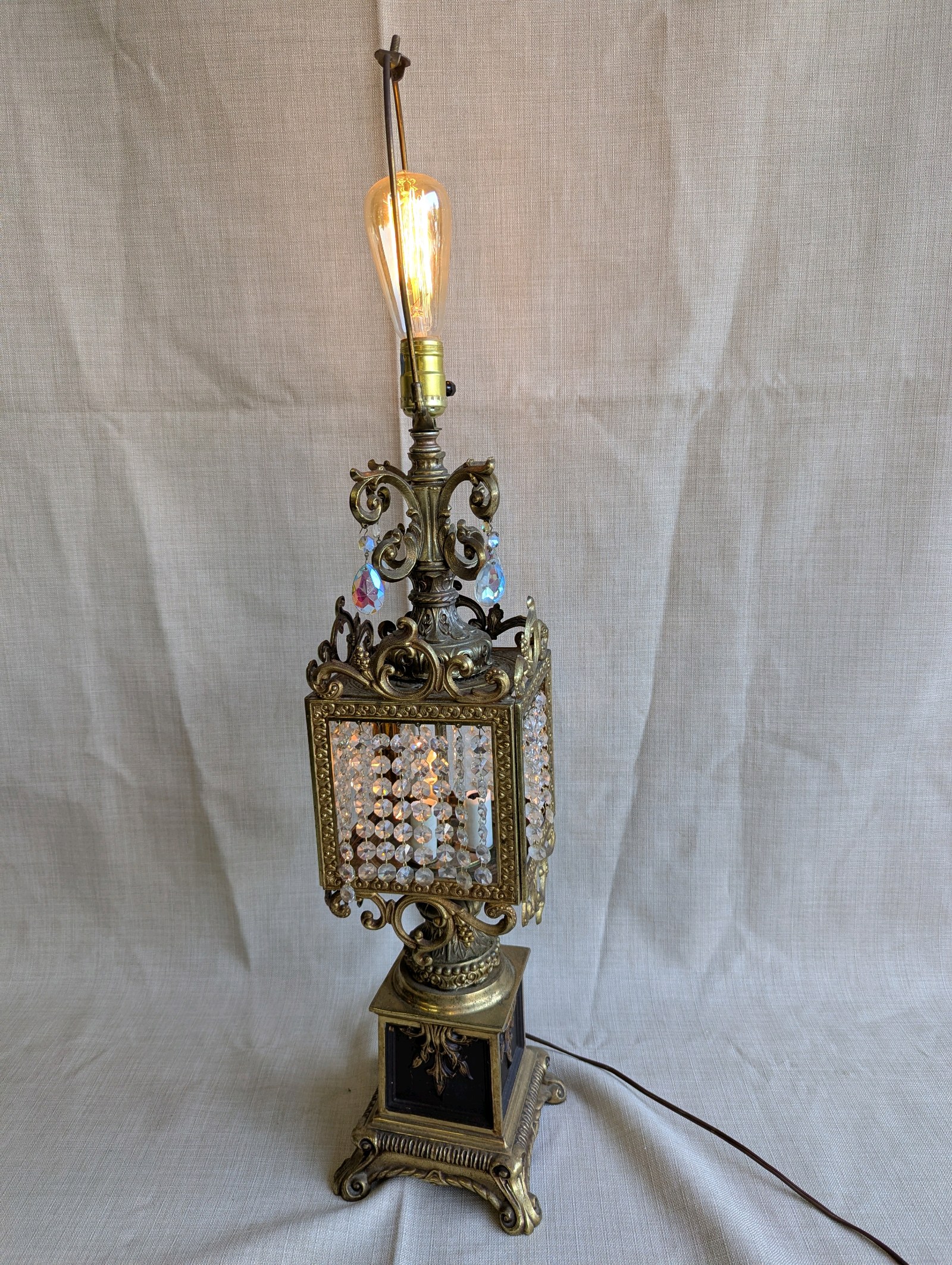 Vintage table lamp, Hollywood Regency style lantern lamp,brass-plated metal and clear crystal accents
