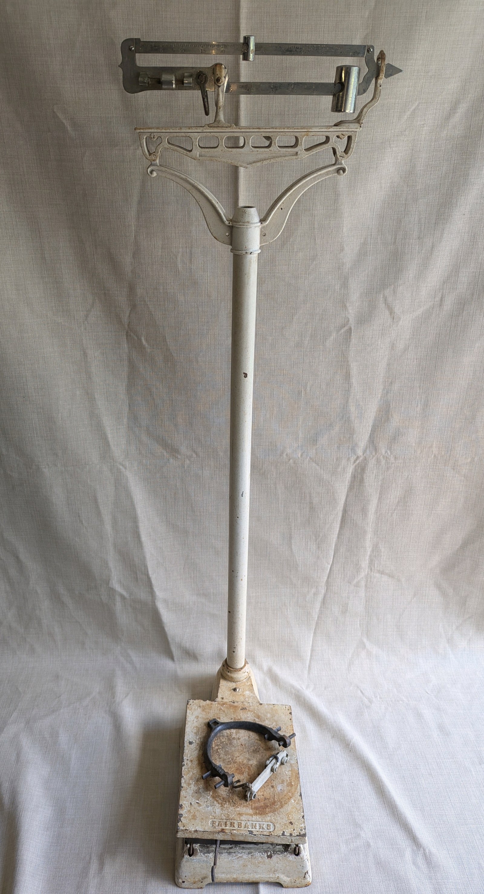 1920s-30s Fairbanks physicians scale, For repair