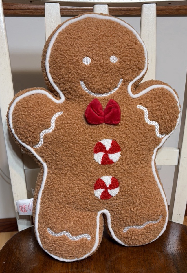Gingerbread plush decorative pillow - 12