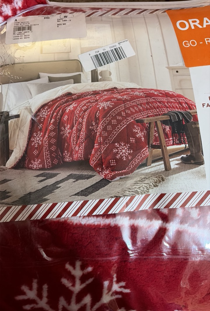 Full - Queen  North Pole Trading snow flake print Sherpa & Faux Mink Comporter - Full-Queen - Ultra Soft