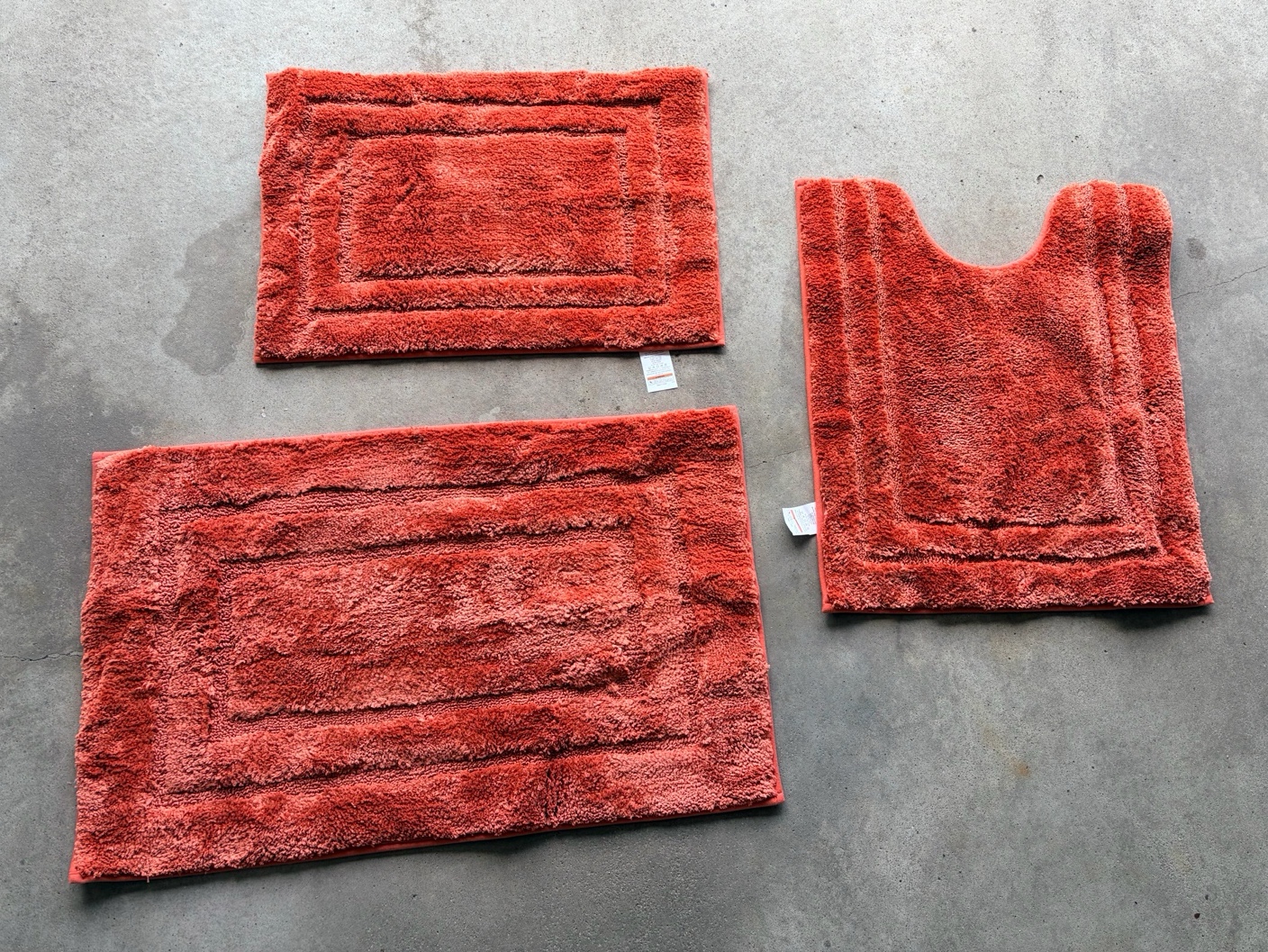 3 piece bath rugs - color Salmon