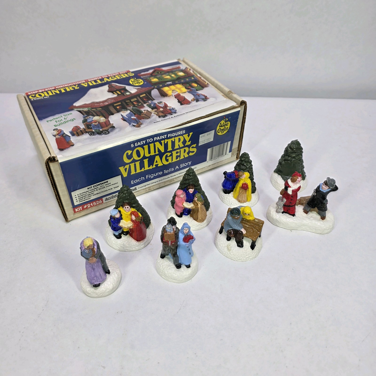 Vintage Country Villagers Figurine Set With Box
