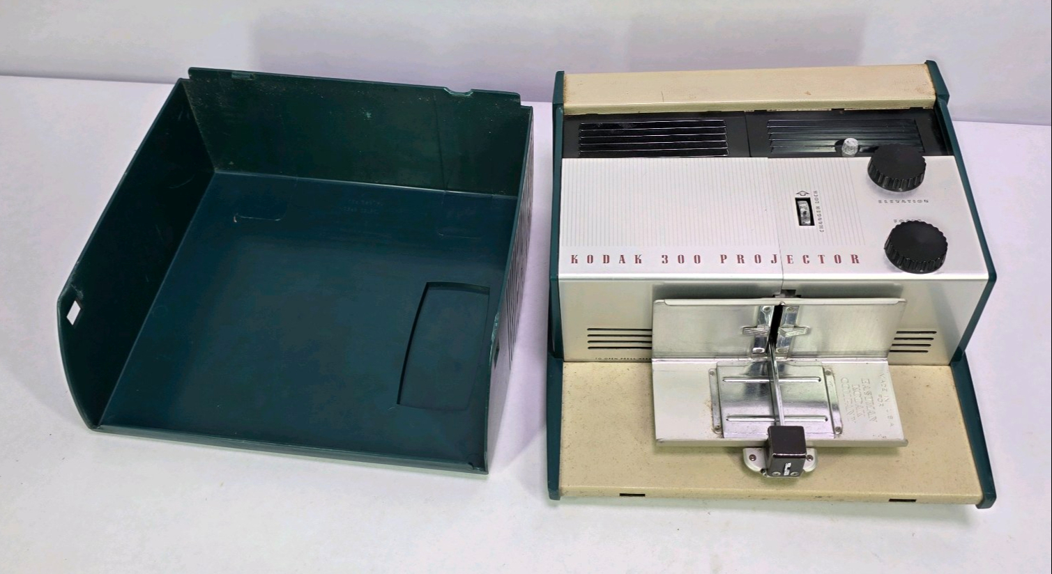 Vintage Kodak 300 Projector With Carrying Case