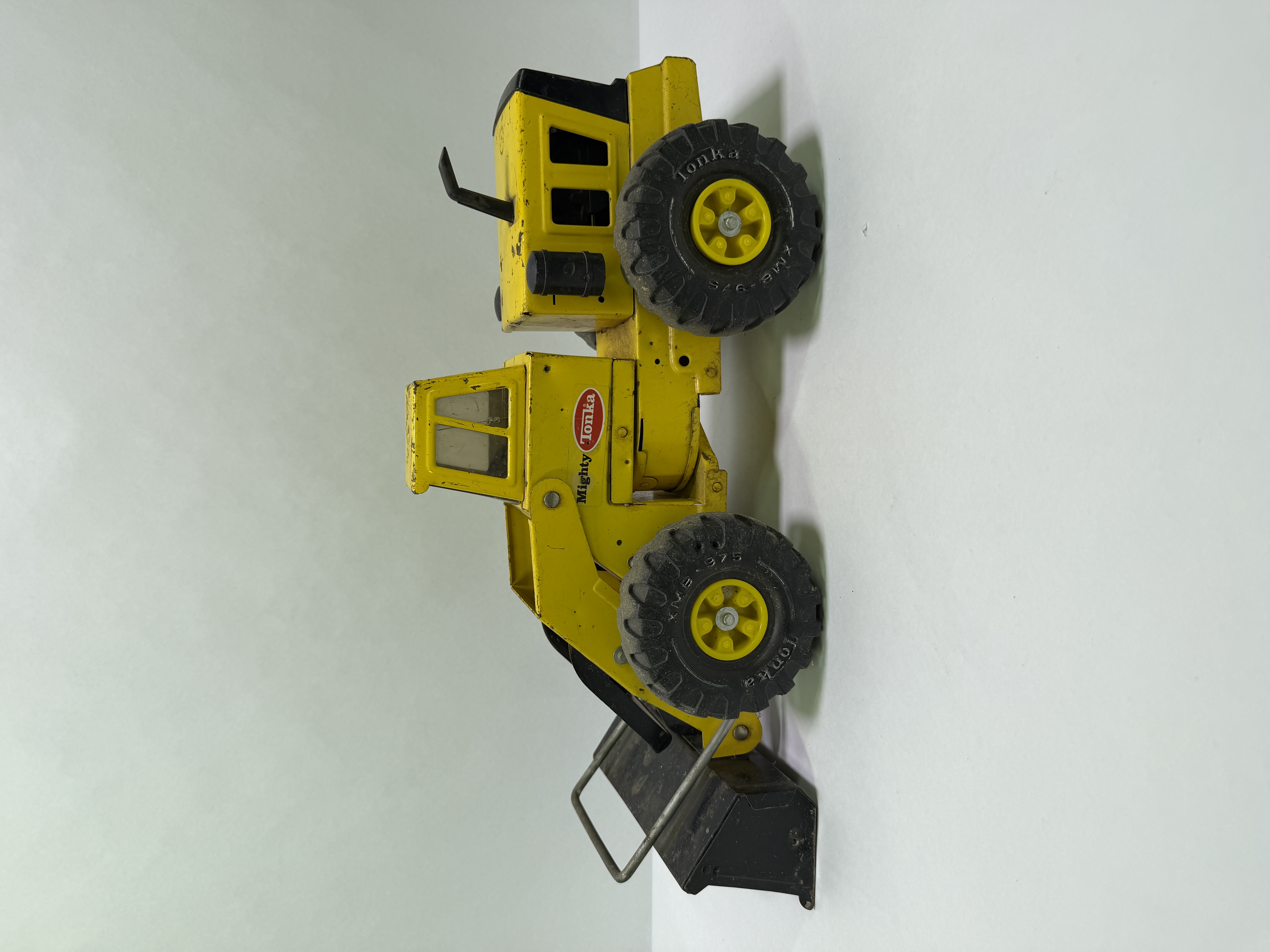 Vintage Mighty Tonka Yellow Front End Loader Construction Toy