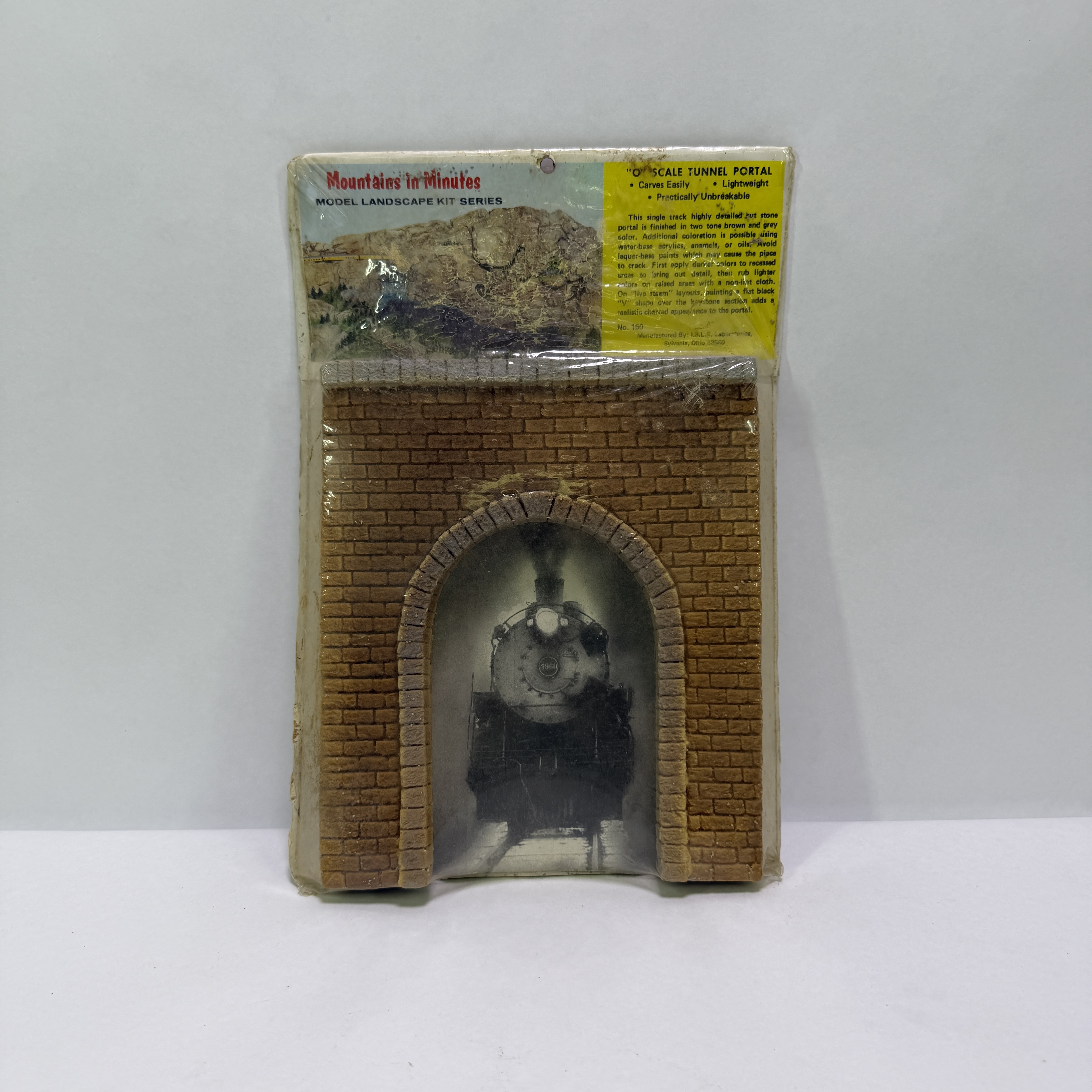 Vintage Mountains in Minutes O Scale Tunnel Portal Model Landscape Kit