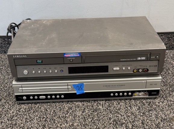 Combo DVD and VHS players
