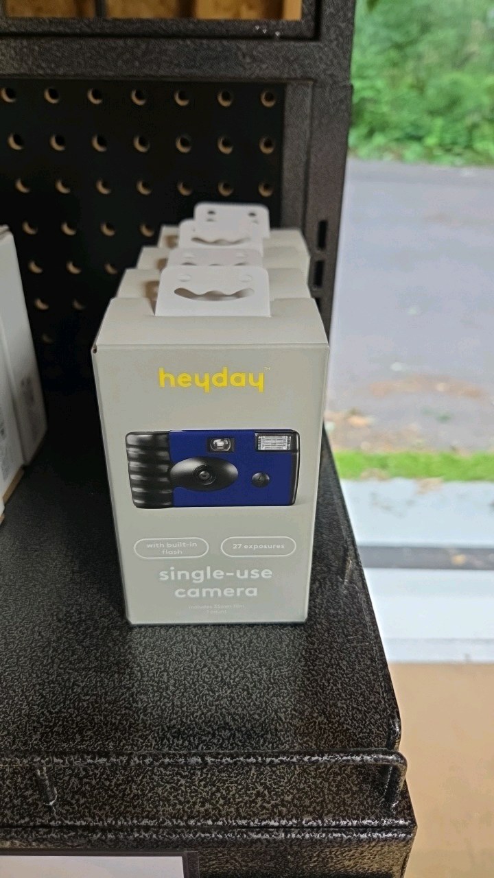 Set of 4 Heyday Single-Use Cameras