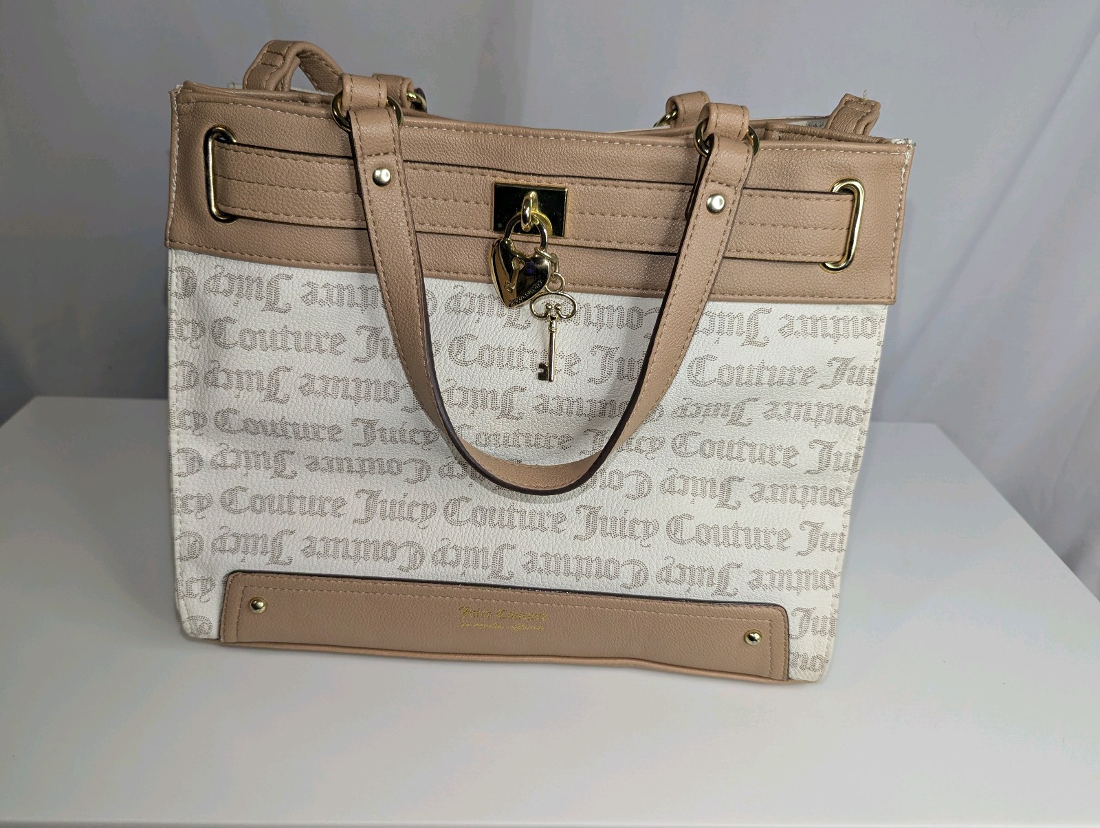 Juicy Couture Tan/White Bag, Pre-owned