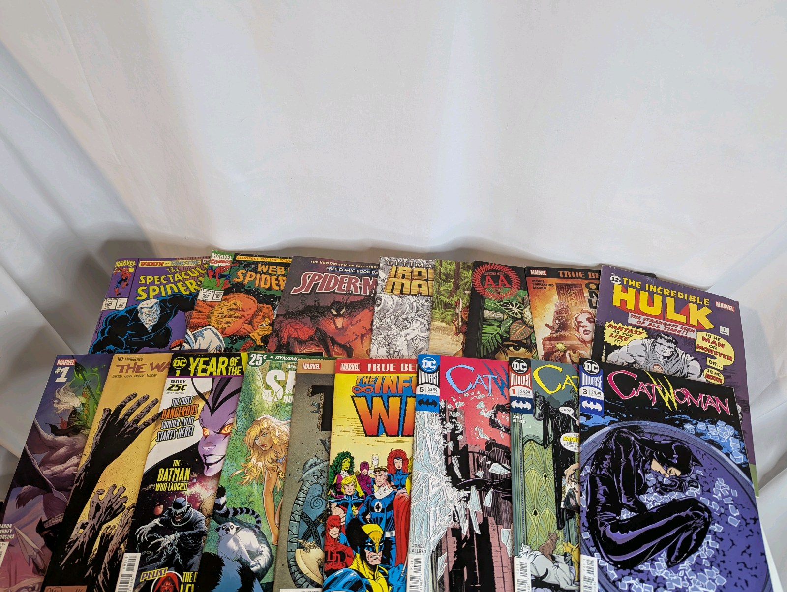 Comic Book Lot - Spiderman, Catwoman, Thor, Hulk